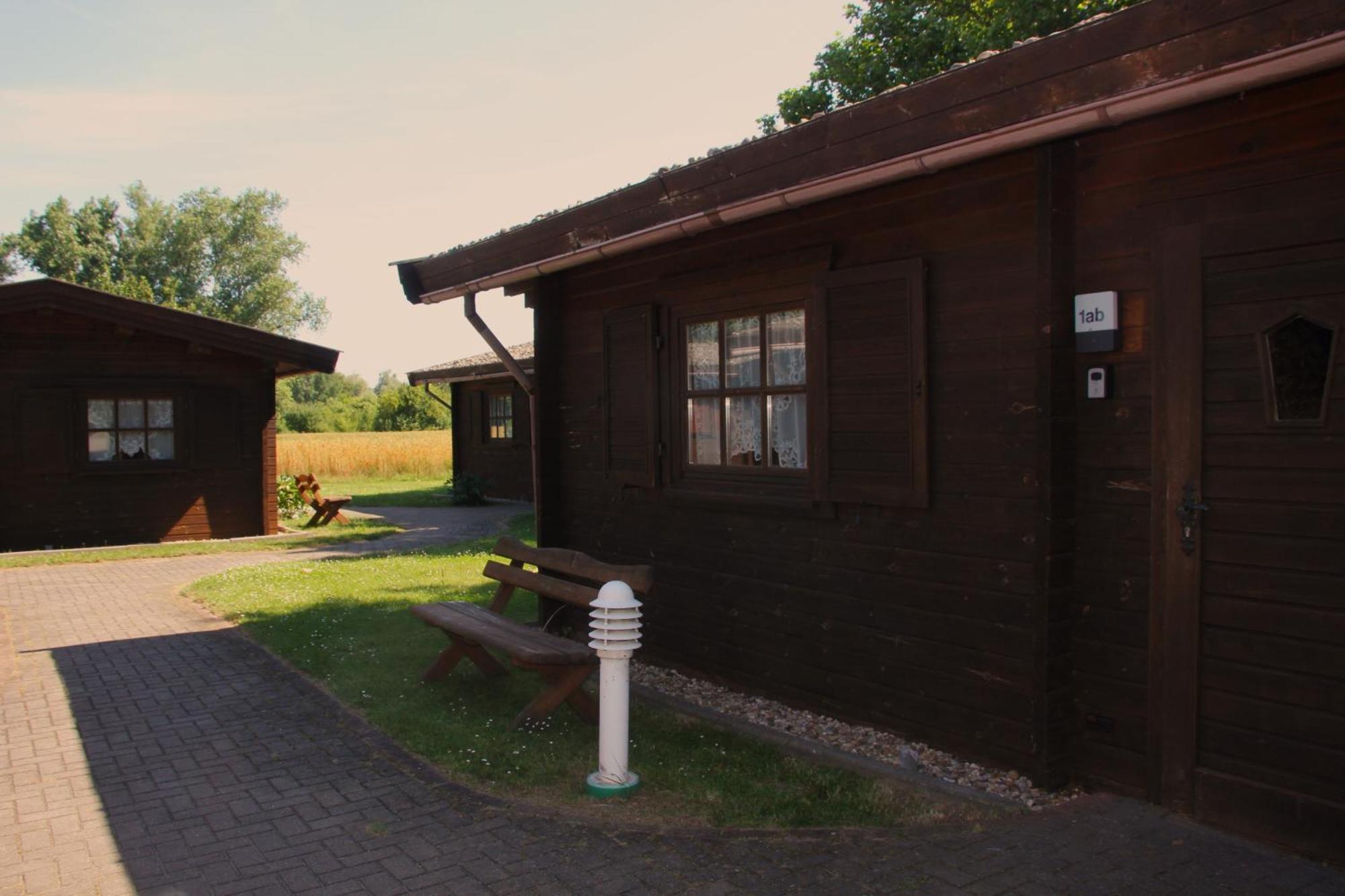 Abb Sportcenter Gaensefurth, Doppelzimmer Ohne Kueche, Standard Doppelzimmer Mit Kueche Hecklingen  Exterior foto